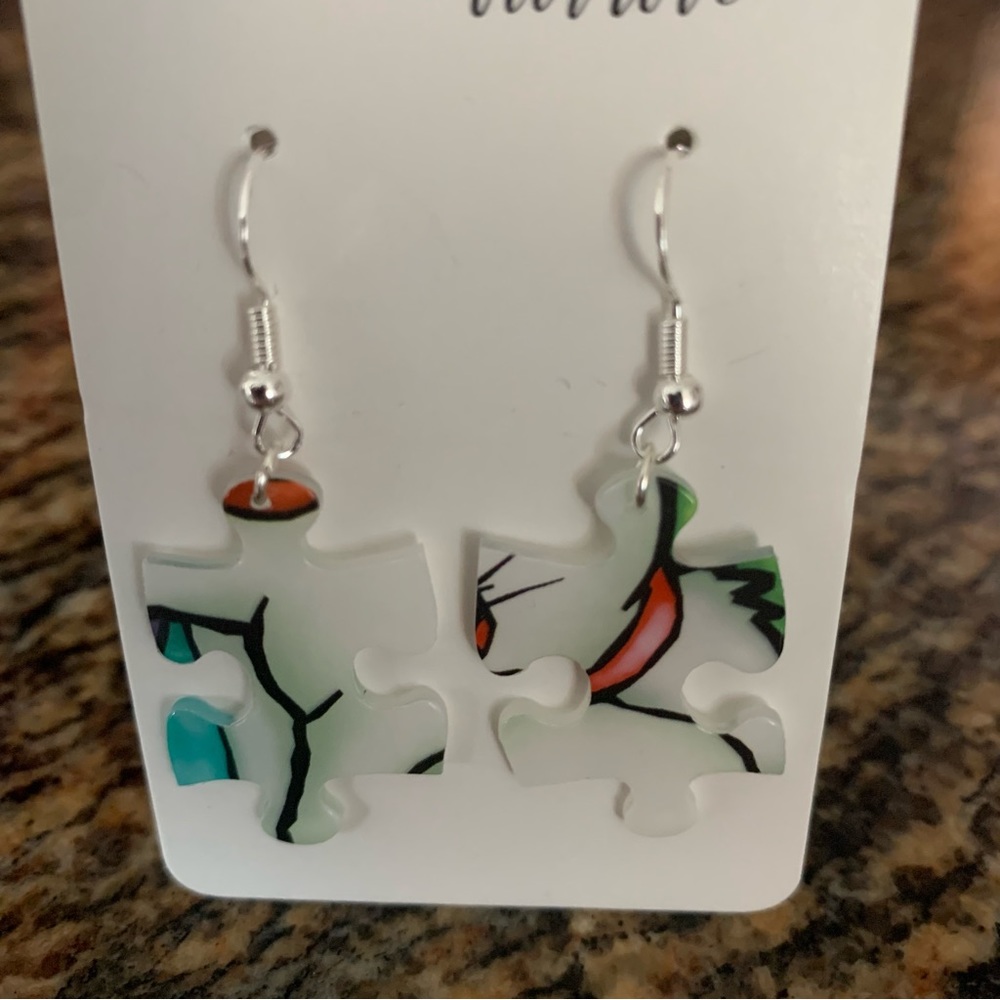 Handmade plastic puzzle earrings - Picture 4 of 10